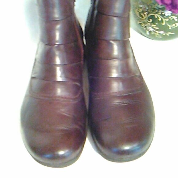 Clark's Collection Brown Low Boots - Picture 11 of 11